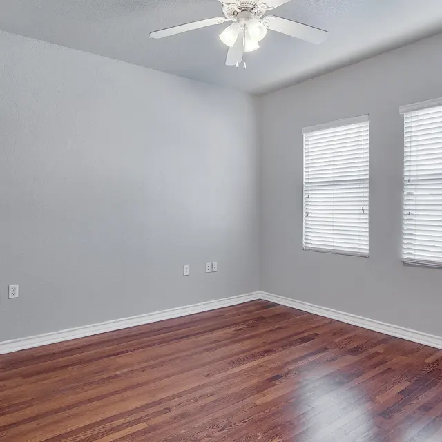 The Sasha at University - Corner, Floor, Flooring