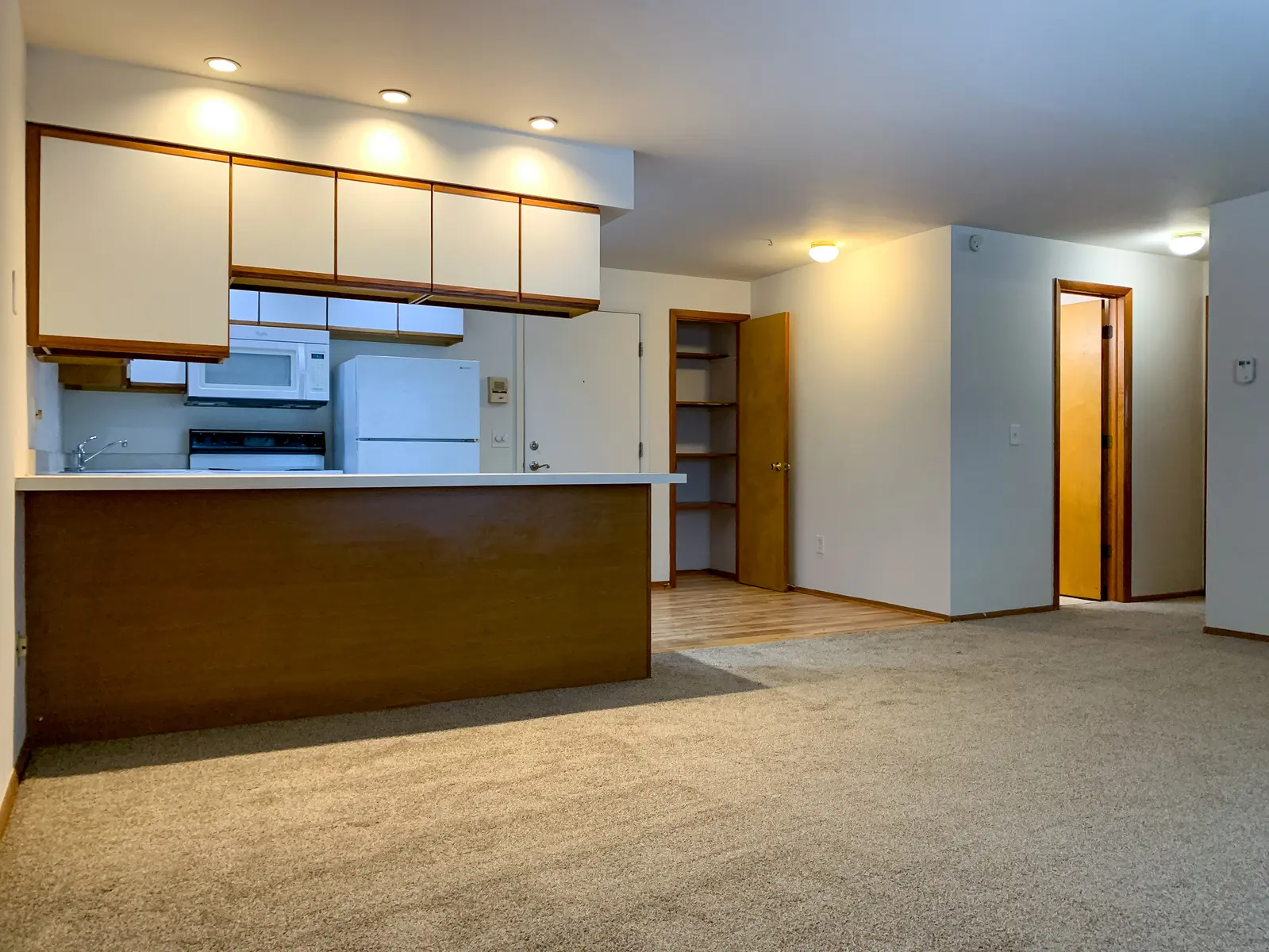 Liberty Circle - Floor, Flooring, Corner