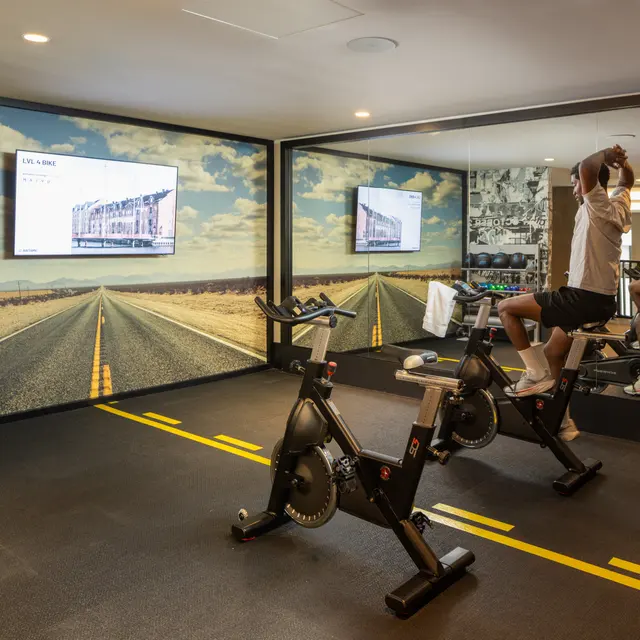 The Lark Uptown - Working Out, Fitness, E-scooter