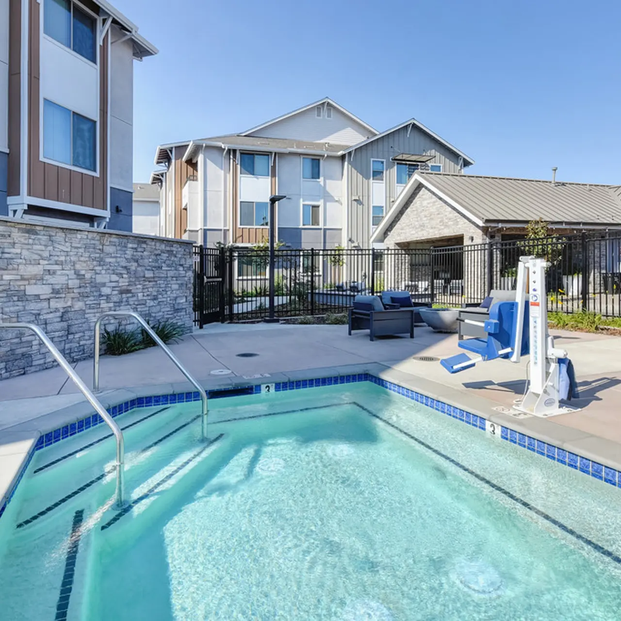 Gateway Station - Building