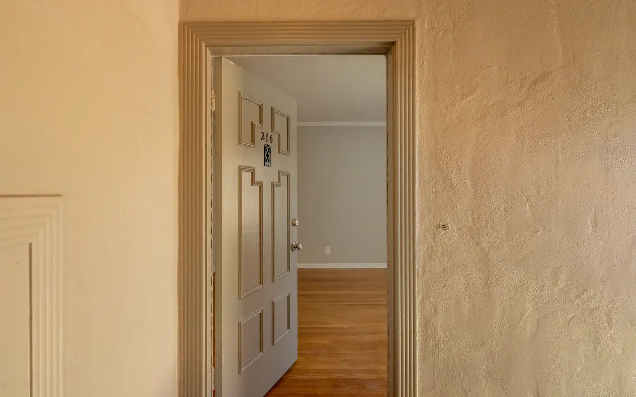 Fountain Gardens - Indoors, Interior Design, Floor