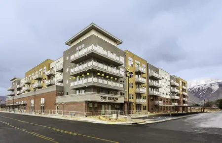 Choose your Building | The Devon at University Place