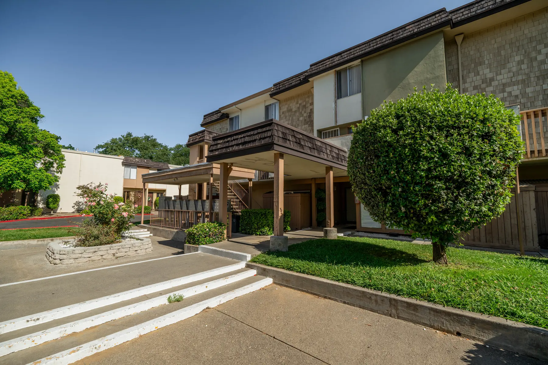 Crestview North - Neighborhood, Suburb, City