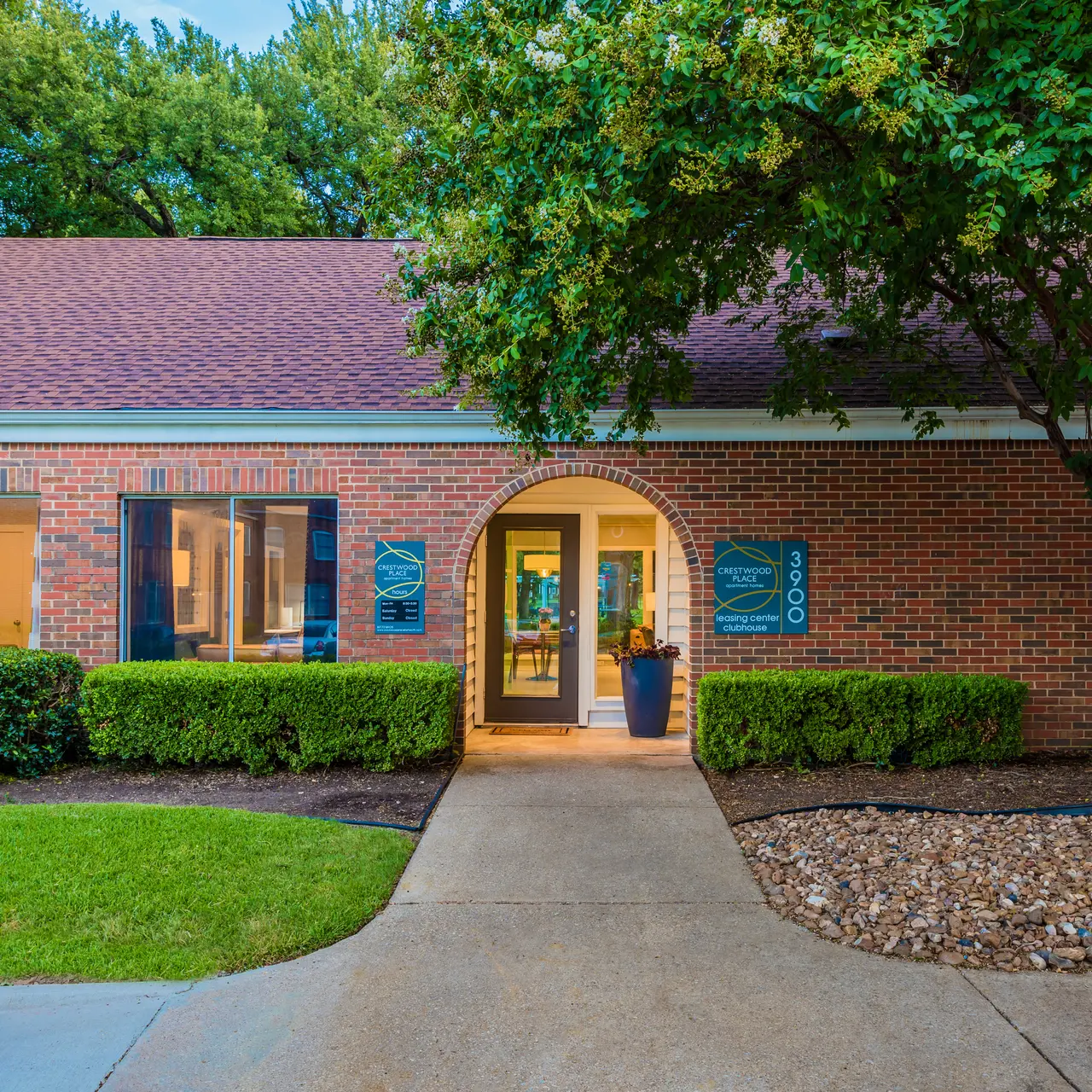 Crestwood Place Apartments - Walkway, Path, Flagstone
