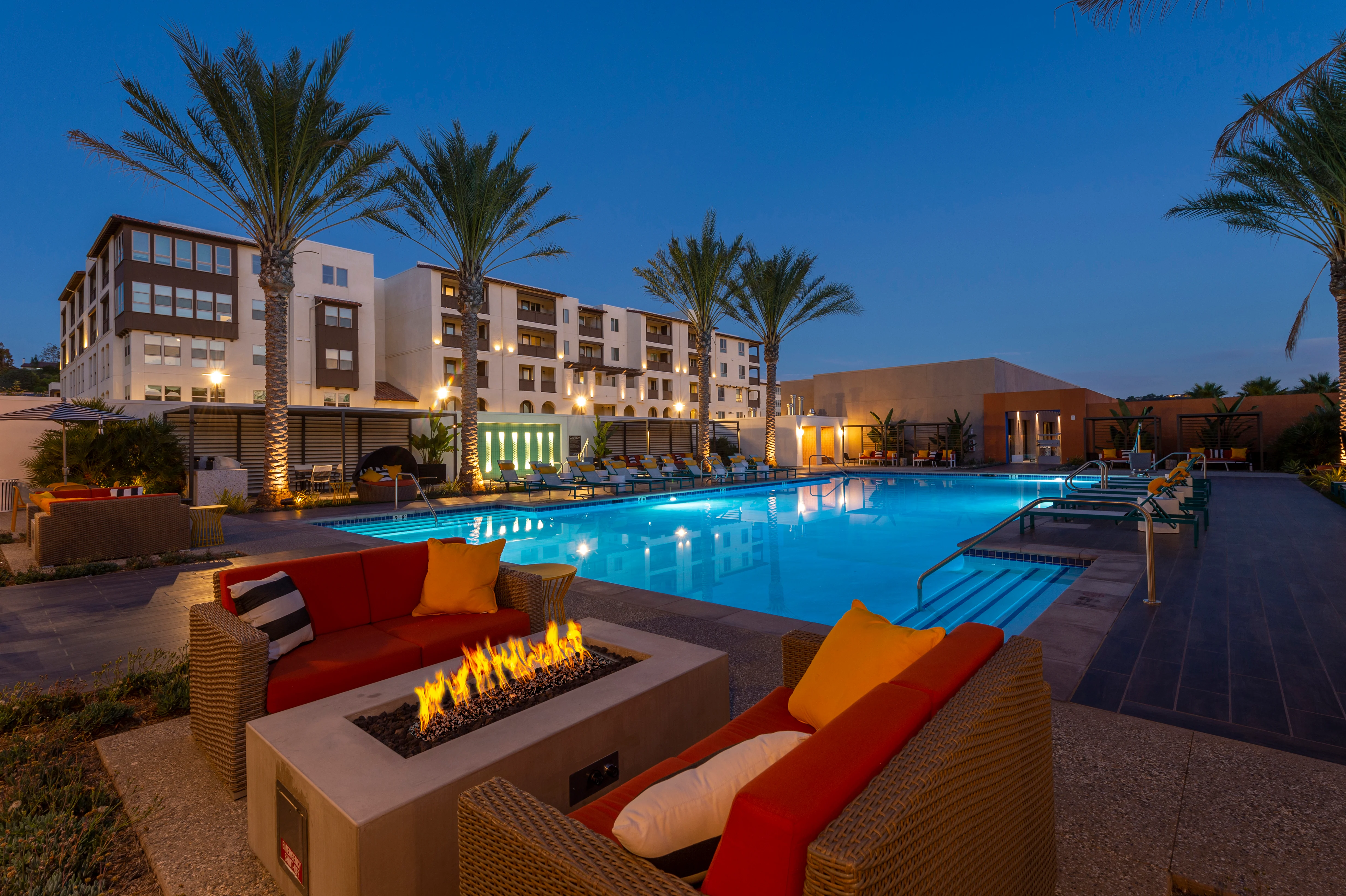 Dinerstein Dinerstein - Building, Hotel, Resort