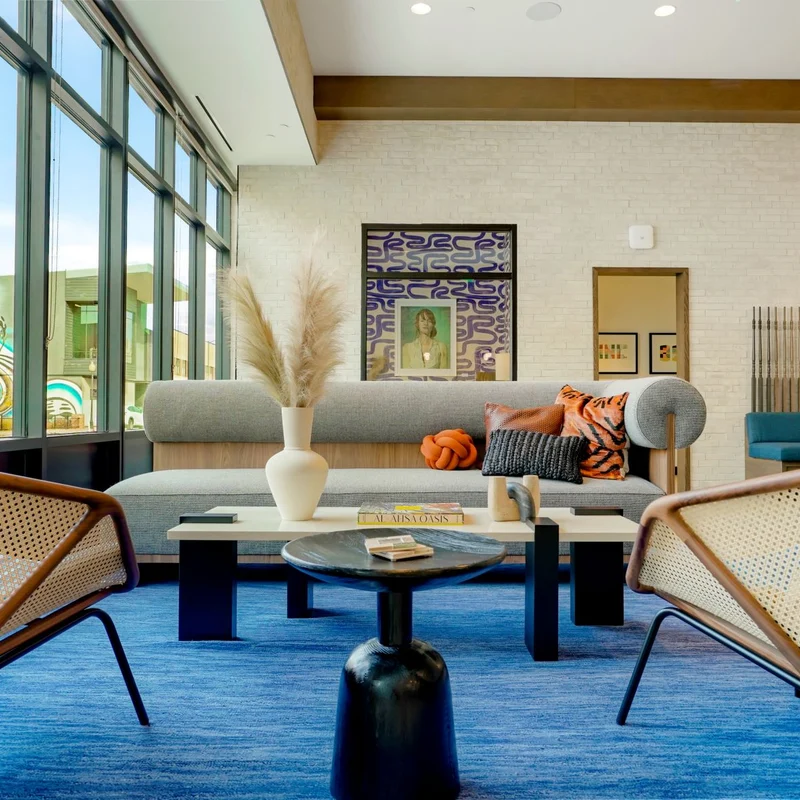 Quin Quin - Lobby Lounge