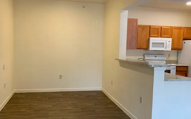 Post Oak East Post Oak East - Floor, Flooring, Corner