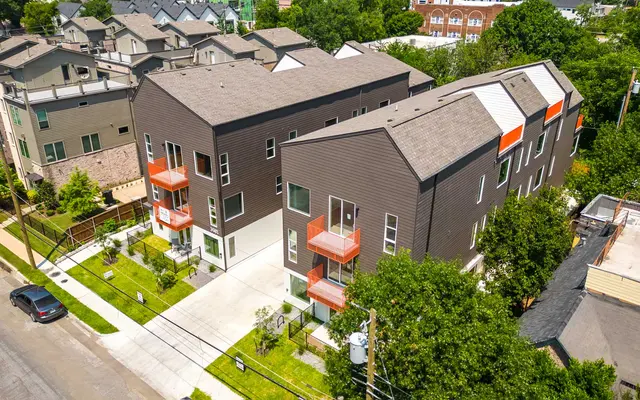 The Flats at 3981 - Outdoors, Building, Suburb