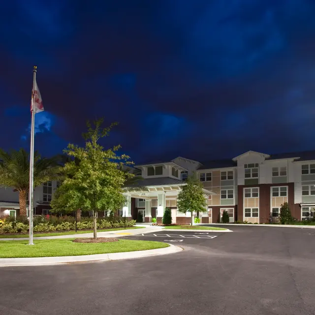 Kenwood Place Apartments - Neighborhood, City, Road