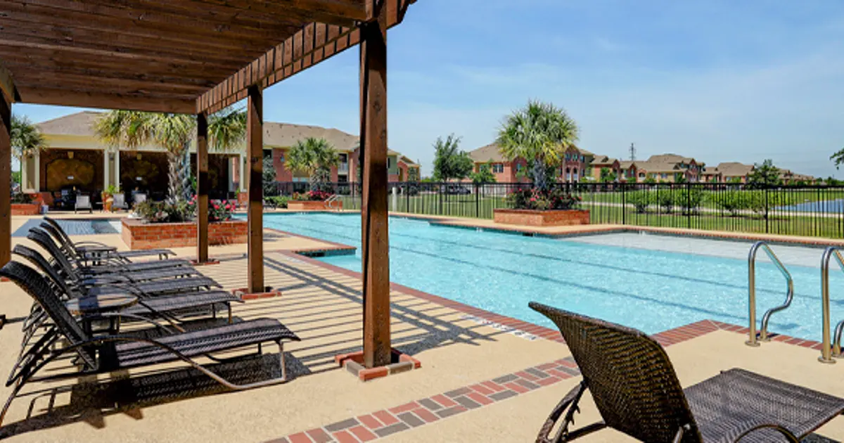 West Lake Park Apartments