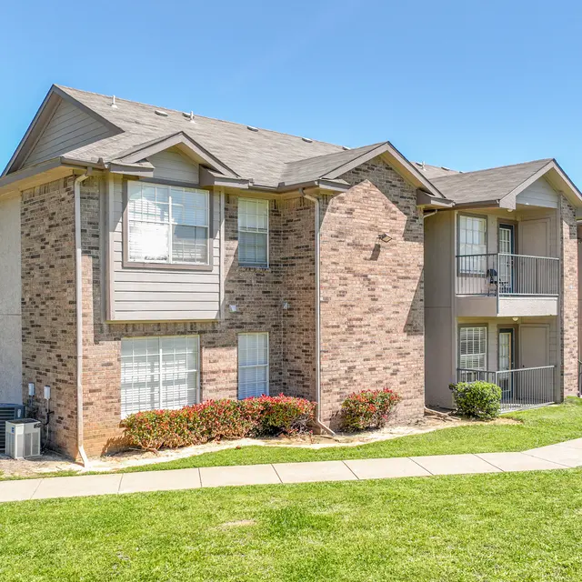 The Meadows Apartments - Neighborhood, Grass, City