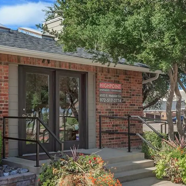 Highpoint Townhomes - Brick, Door, Housing