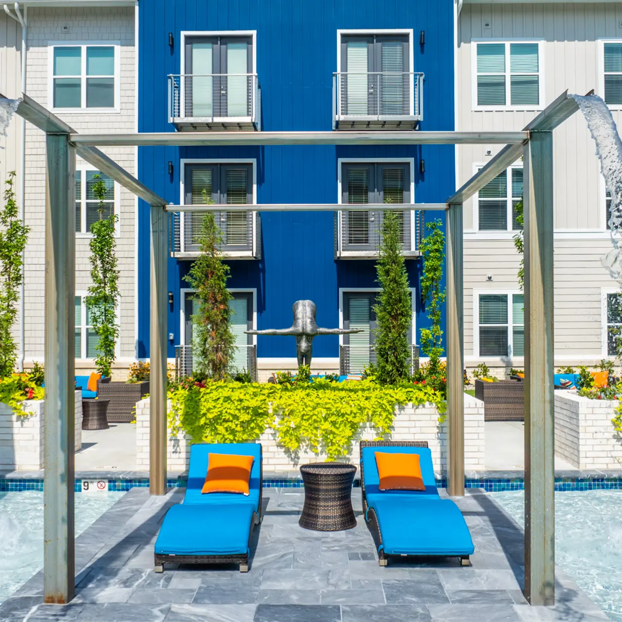 The Hamilton KIW-119.jpg