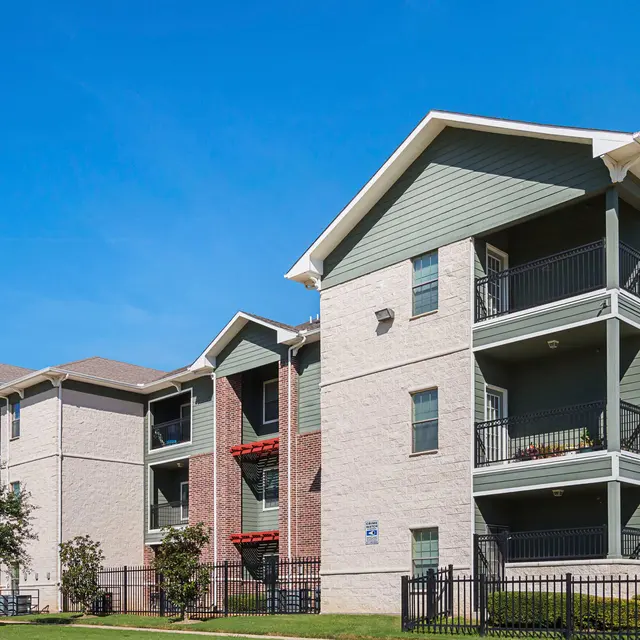Oak Timbers Fort Worth South Elderly Oak Timbers Fort Worth South Elderly - City, Neighborhood, Condo
