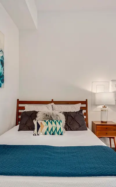 Uptown Fayetteville - Room