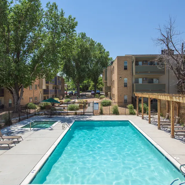 Infinity Flats - Villa, Building, Pool