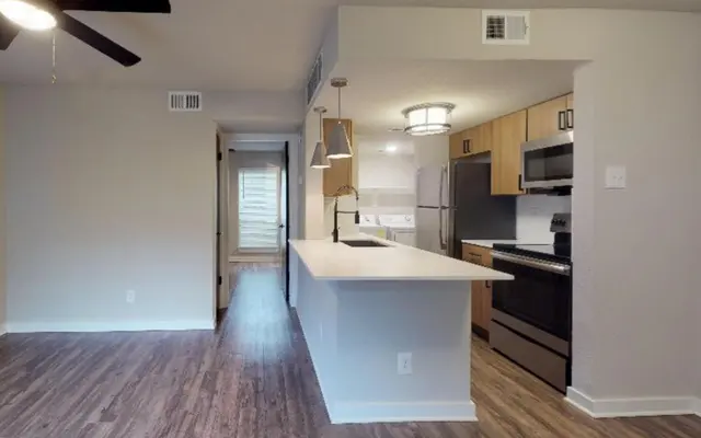 Indio Microsite - Building, Indoors, Room