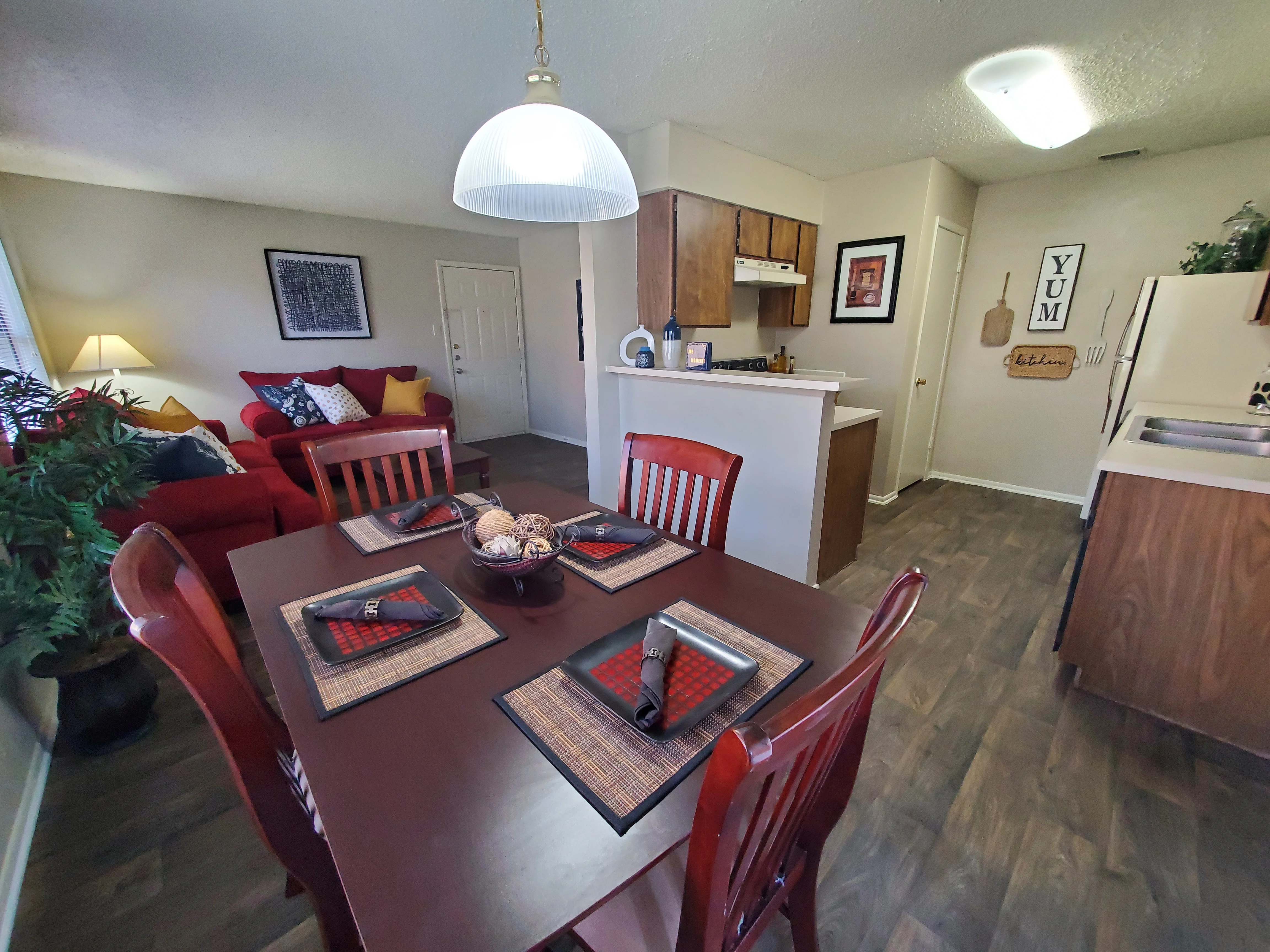 Sycamore Creek Apts - Room, Wood, Couch