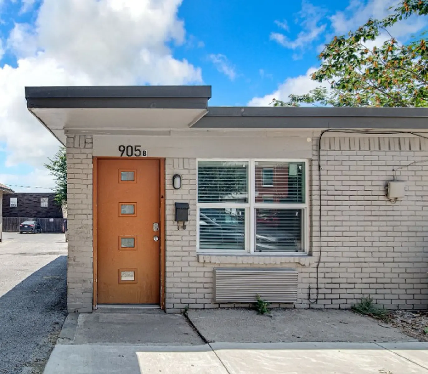 Shelter, Door, City