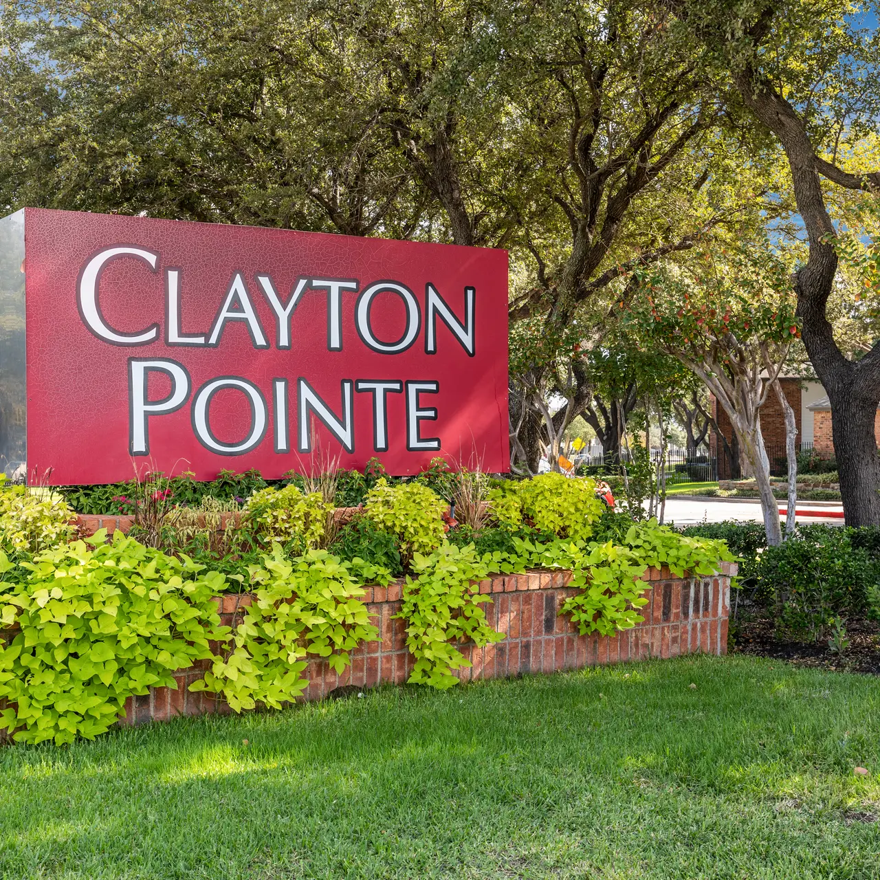 Clayton Pointe - Park, Grass, Nature