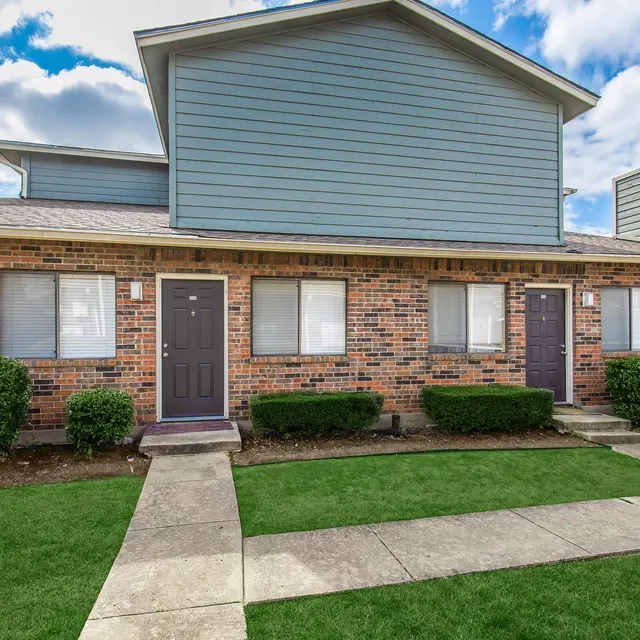 Park Springs Townhomes - Grass, Lawn, City
