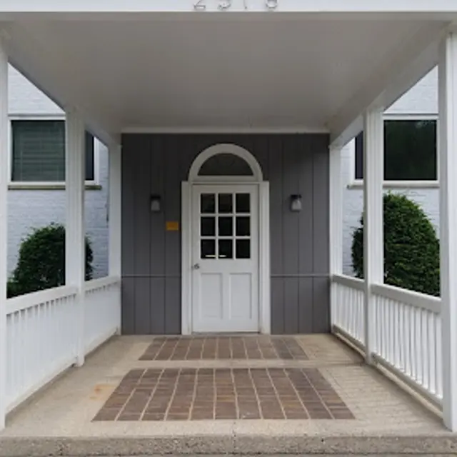 Moorman Place Apartments - Housing, House, Portico