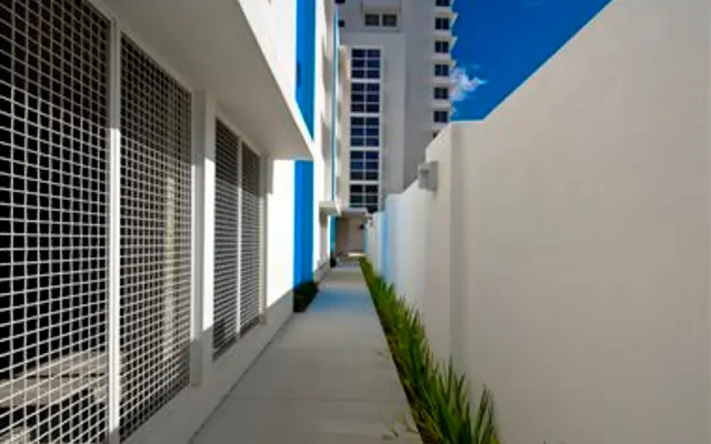 Vista Mar Apartments Walkway Vista Mar Apartments Walkway