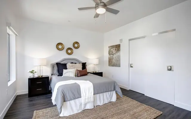 2301 K Street - Corner, Home Decor, Appliance