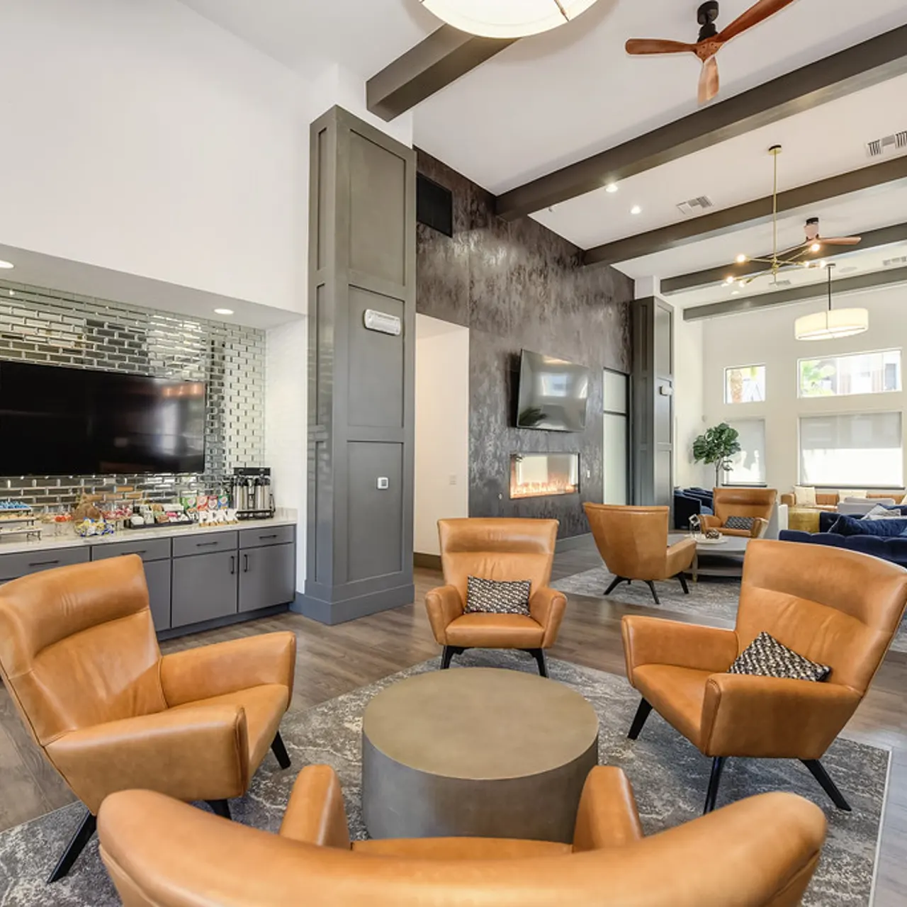 Gateway Station - Living Room, Room