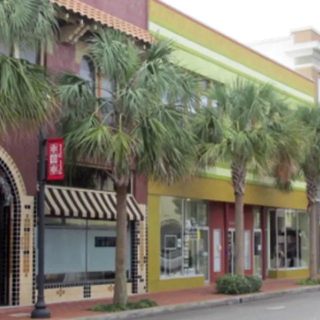 Lakeshore Club - Building, Neighborhood