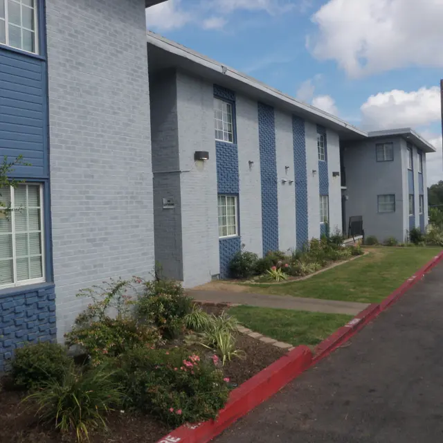 Willow Creek - City, Building, Housing, exterior