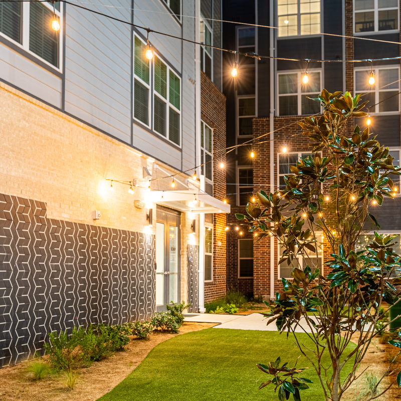 The Madison at Bishop Arts - Exterior, Lawn