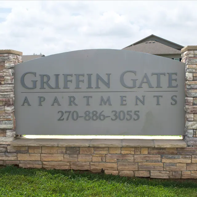 Griffin Gate Apartments - Sign
