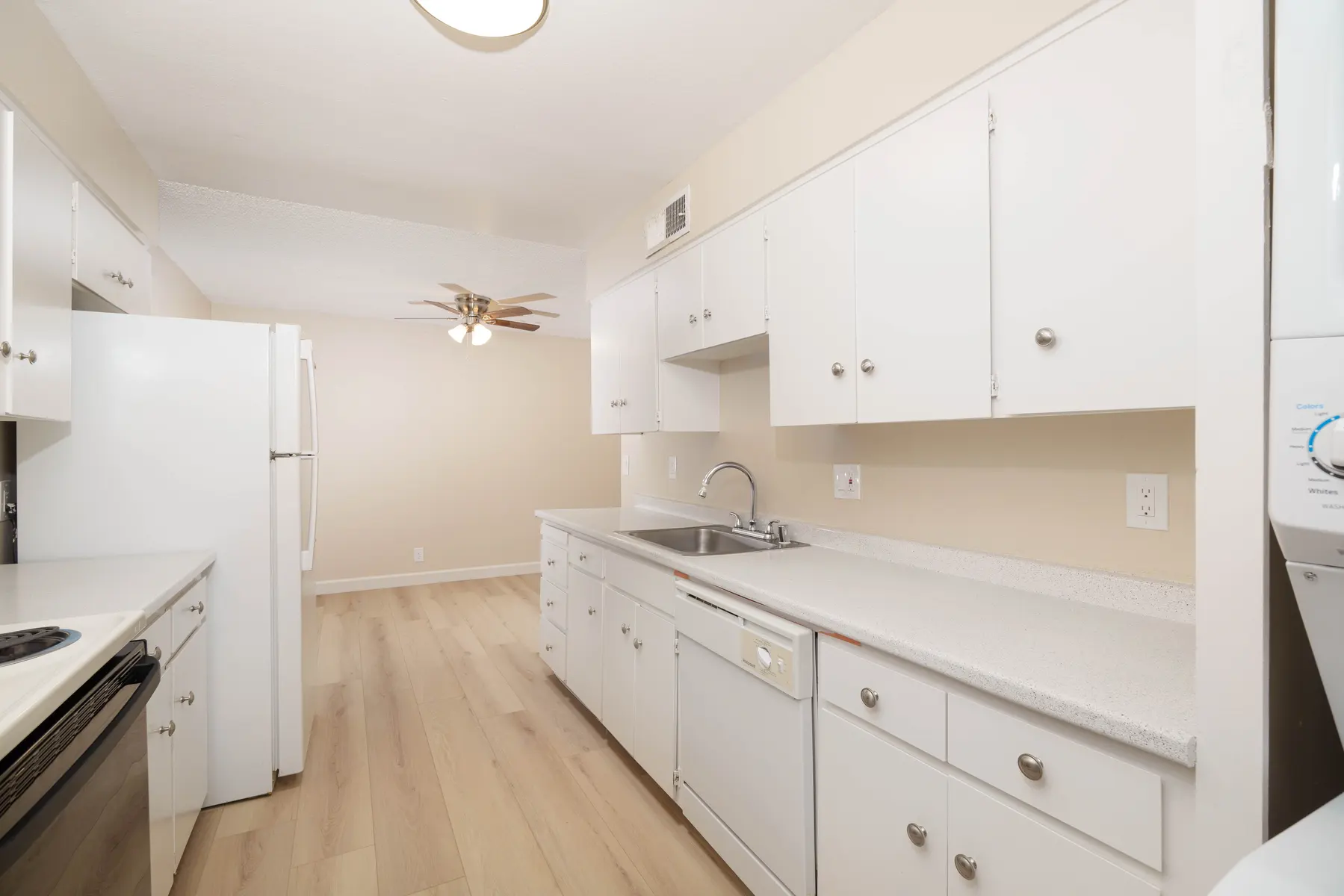 Creekside Oaks - Indoors, Interior Design, Kitchen