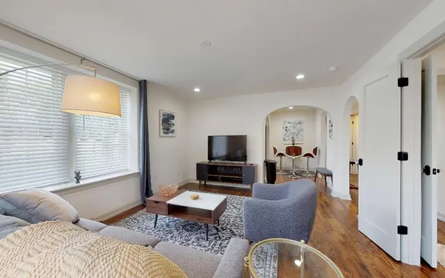 Bella Villa - Room, Wood, Couch