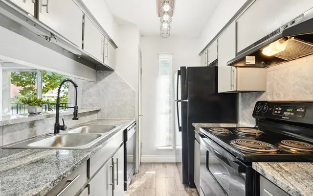 5560 Medical Center Apartments - Indoors, Kitchen, Interior Design