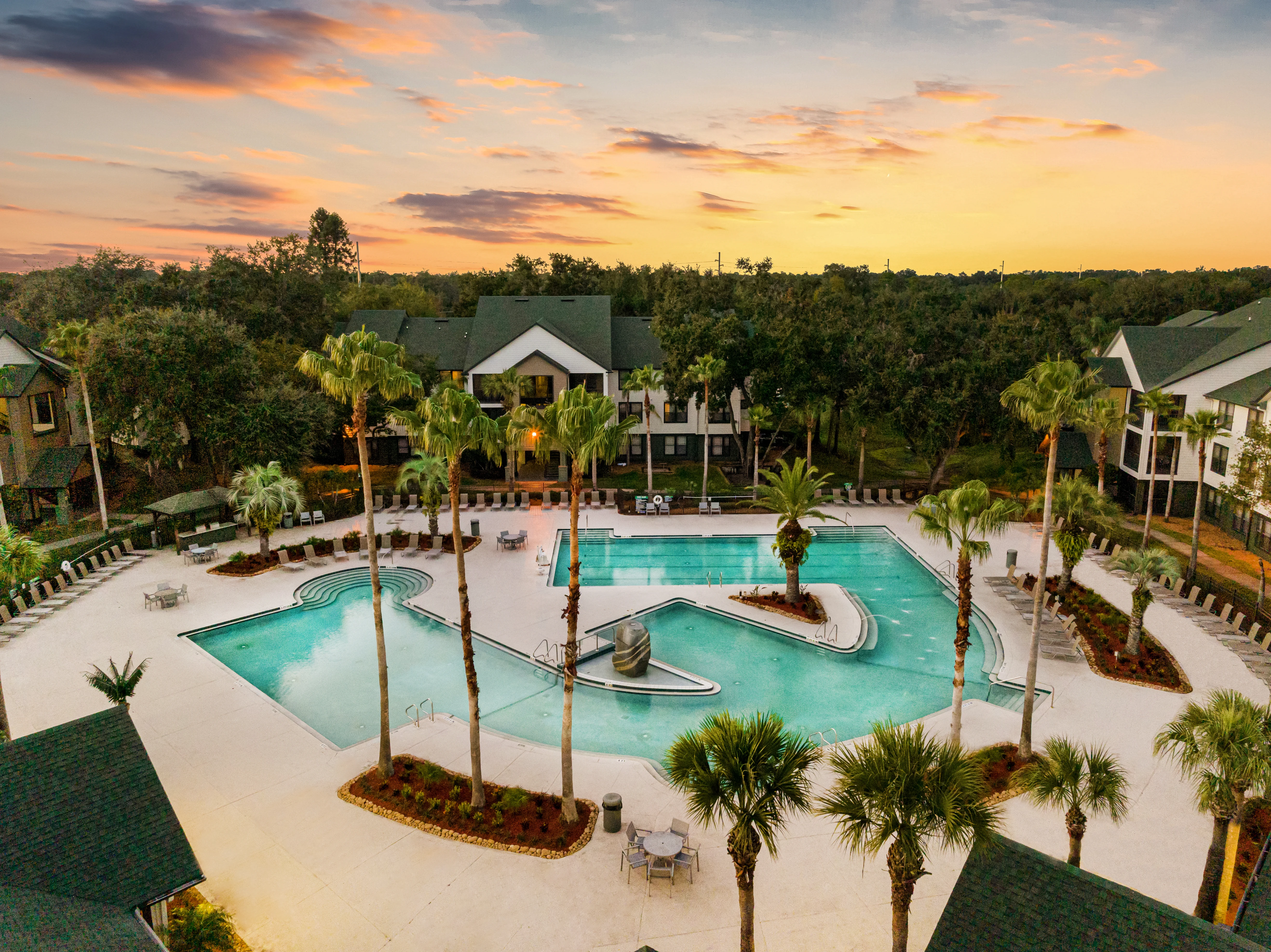 Forest Lake Apartments - Pool, Water, Swimming Pool
