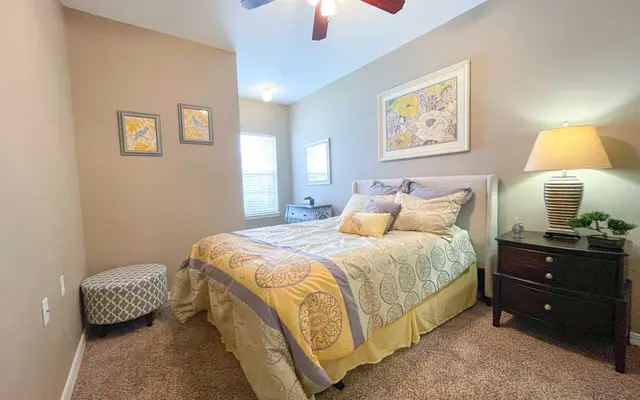 Lexington Place I  II and III - Bed, Room