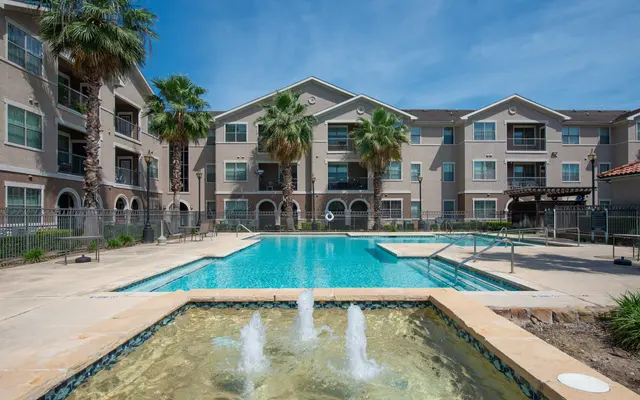 Heritage Estates - Condo, Neighborhood, Villa