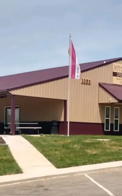 Aspen Meadows - Outdoors, Shelter, Grass
