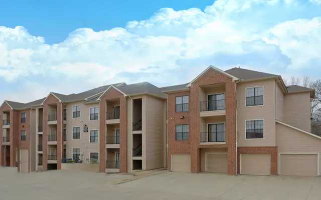 Post Oak East Post Oak East - Condo, Housing, City