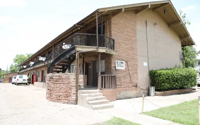 El Caro - City, Brick, House