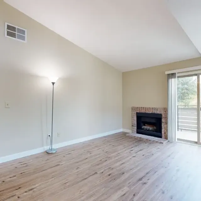 2 Bedrooms 2 Bathrooms Virtual Tour 