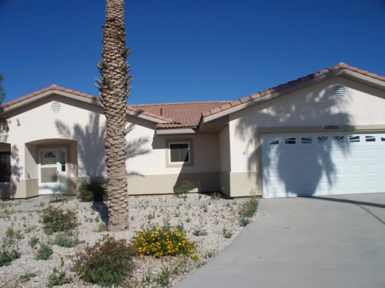 Desert Oasis Communities Desert Oasis Communities - Villa, Housing, House