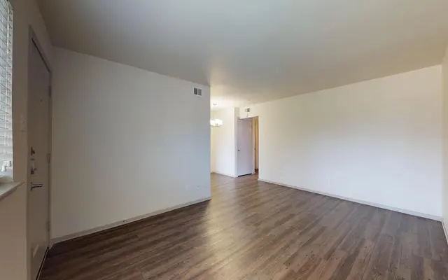 Austin's Place Apartments - Wood, Floor