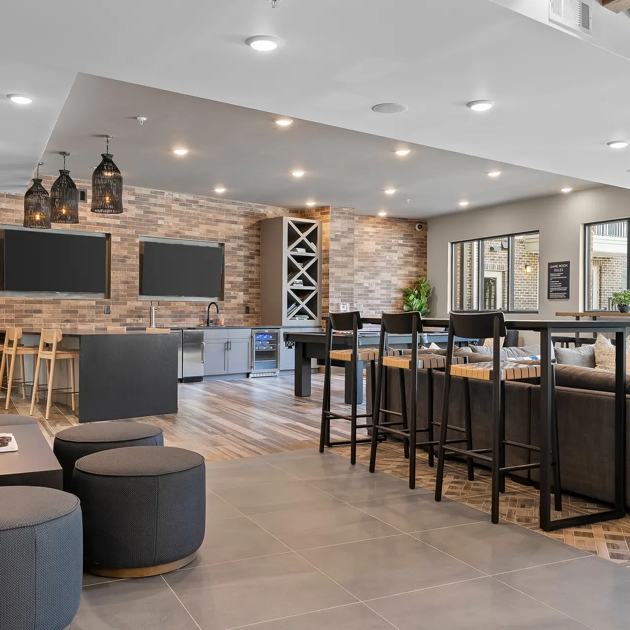 District Midtown - Indoors, Furniture, Foyer