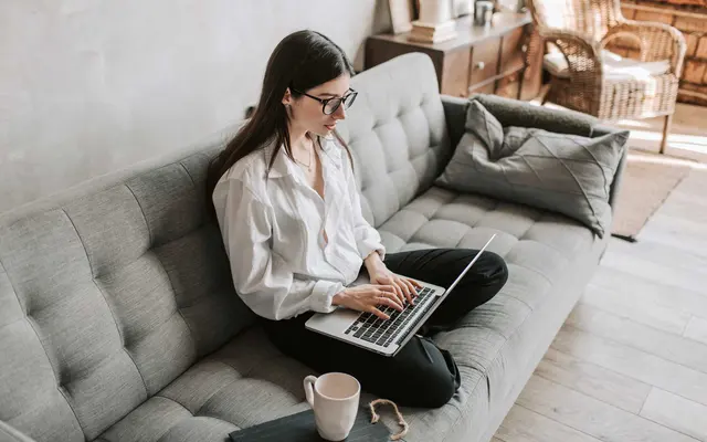 Bridgeport Buildings - Pc, Couch