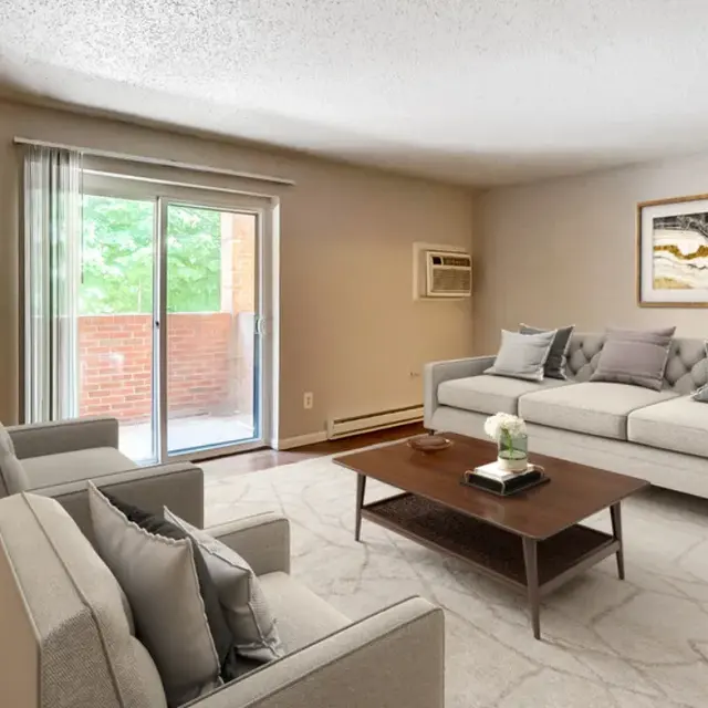 Meadowbrook Apartments - Home Decor, Furniture, Table