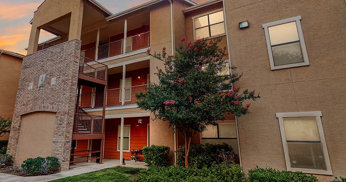 City Summit Apartments