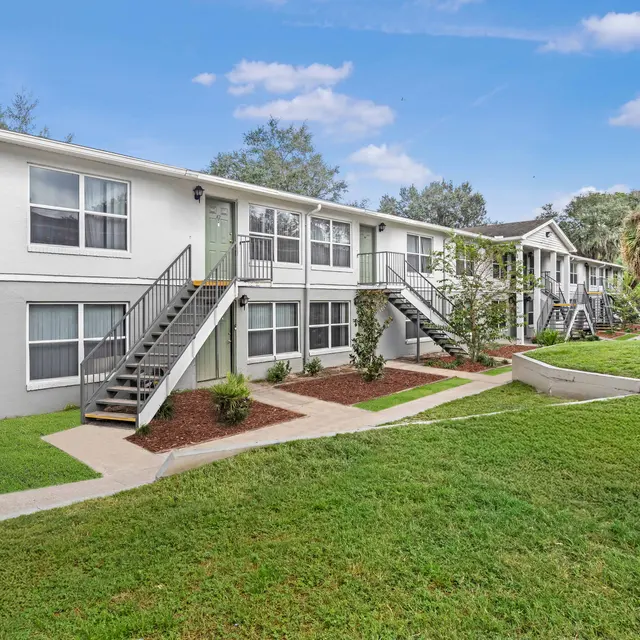 Oyster Creek - Exterior